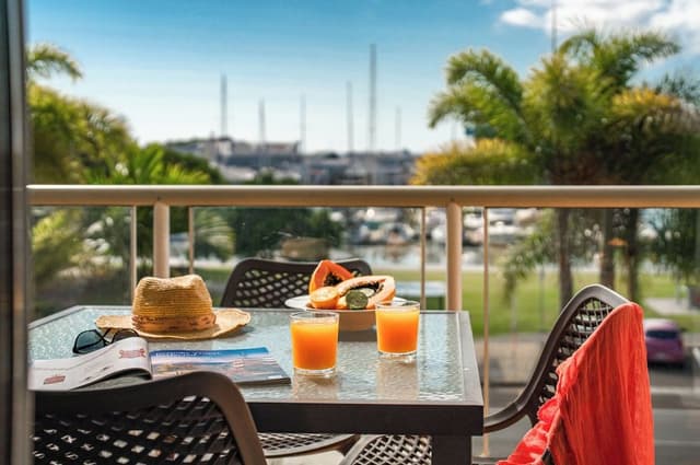 3 Bedroom Marina View Apartment