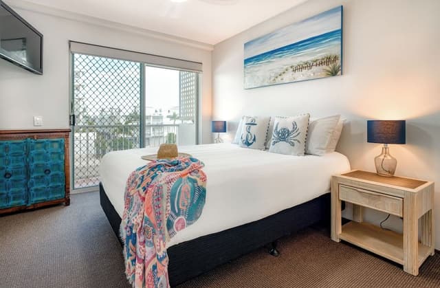 3 Bedroom Marina View Apartment