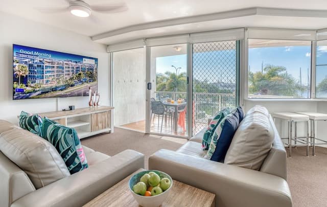 3 Bedroom Marina View Apartment