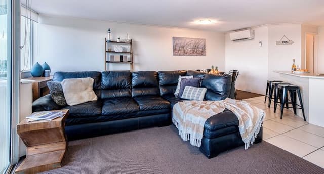 3 Bedroom Marina View Rooftop Apartment