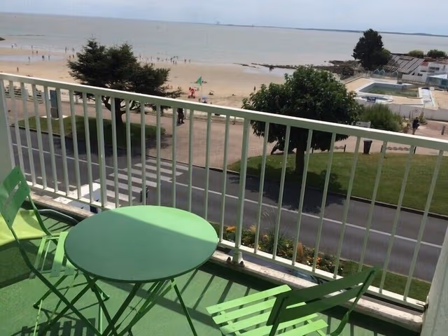 Double Room (Sympathique)