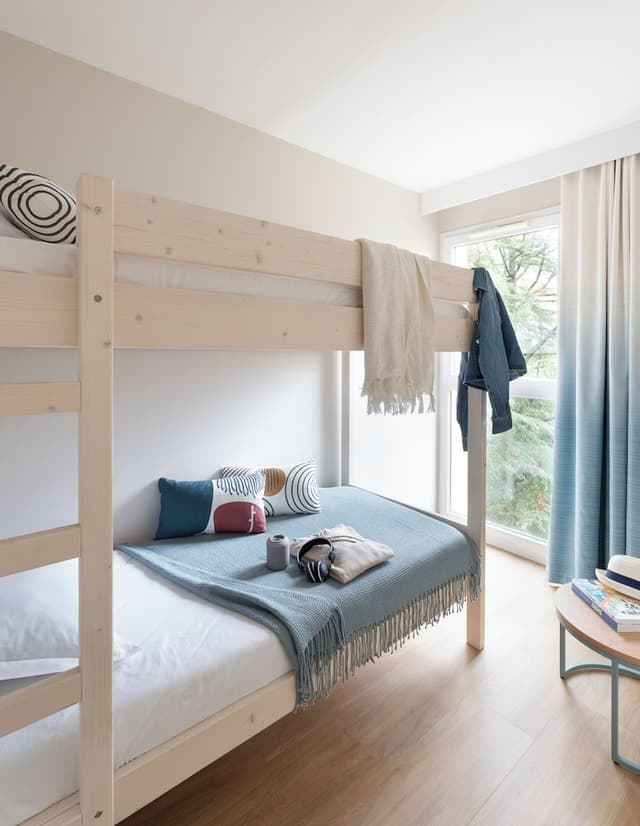 Appartement 6 personnes - 1 chambre + 1 coin nuit - Vue jardin - Rénové