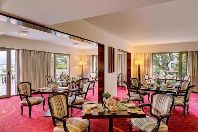 Club, Club lounge access, Guest room, 2 Twin/Single Bed(s)