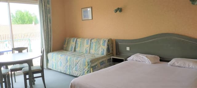 Comfort Room, Refrigerator & Microwave
