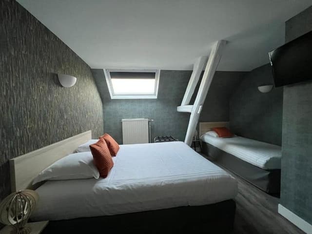 Comfort Triple Room