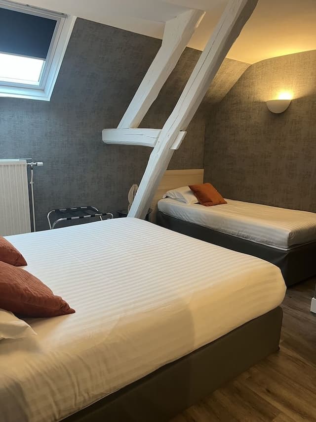 Comfort Triple Room