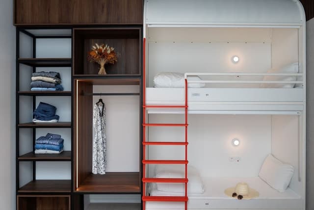 Apartment, Multiple Beds