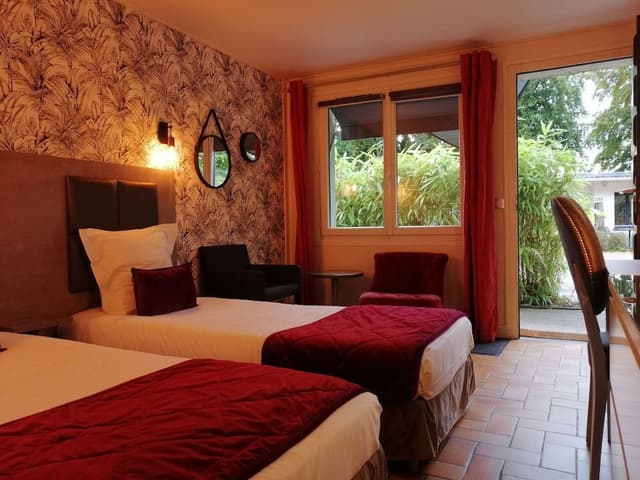 Standard Twin Room