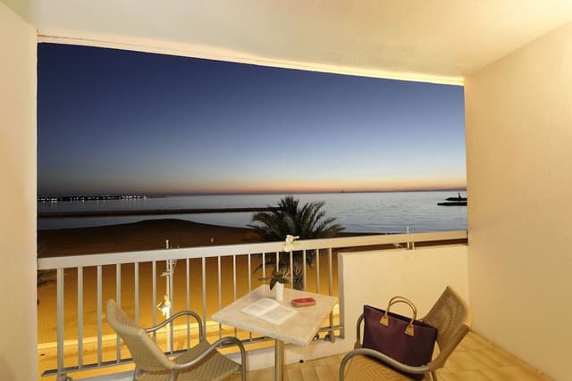 Double Room with Balcony, sea View . Superior floor