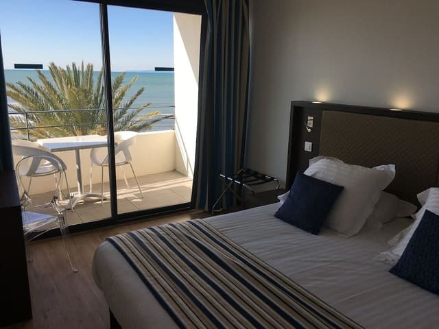 Double Room with Balcony, sea View . Superior floor