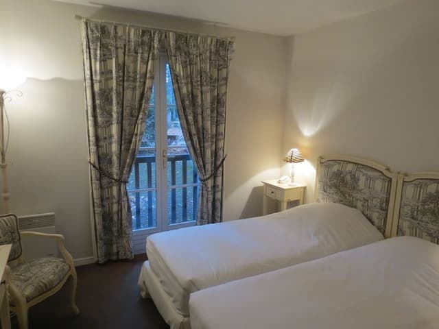 Twin Room, Park View