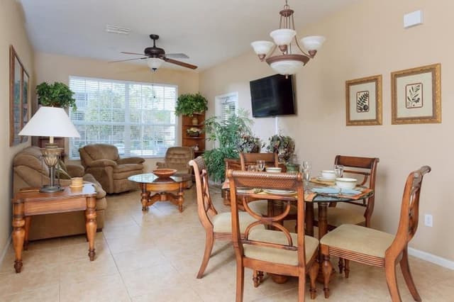 Condo, 3 Bedrooms, 2 Bathrooms