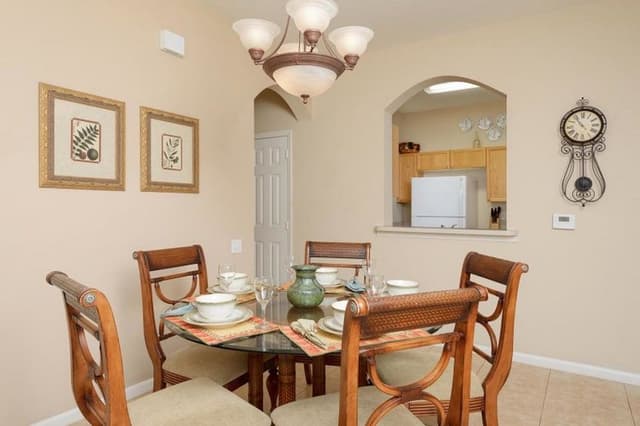 Condo, 3 Bedrooms, 2 Bathrooms