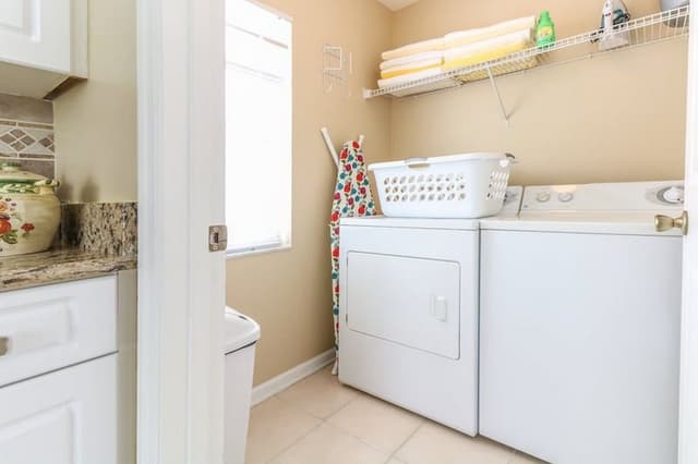 Classic Condo, 4 Bedrooms (2253)