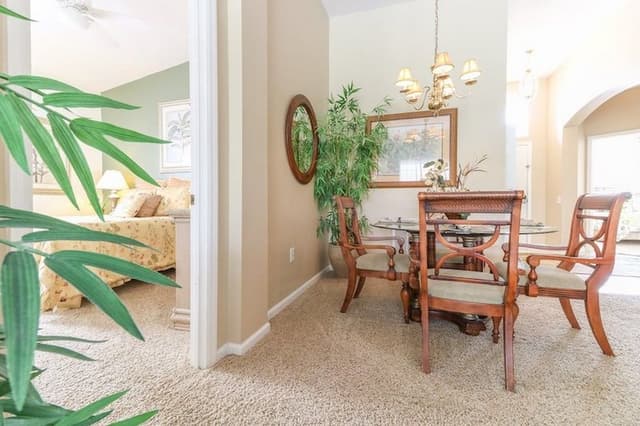 Classic Condo, 4 Bedrooms (2253)