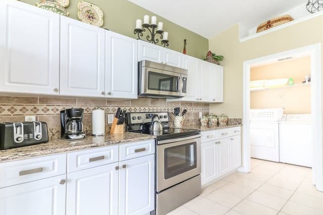 Classic Condo, 4 Bedrooms (2253)