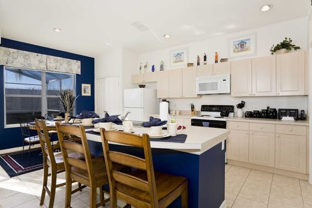 Condo, 4 Bedrooms (3 Bathroom - 8010)