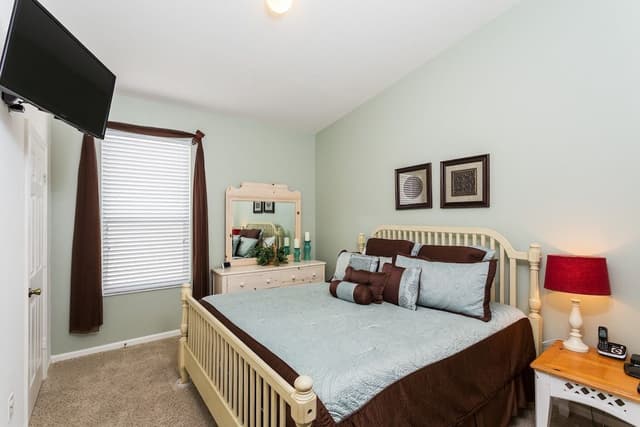 Condo, 4 Bedrooms (3 Bathroom - 8010)