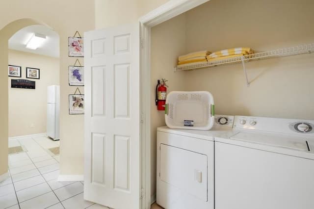 Condo, 3 Bedrooms, 2 Bathrooms