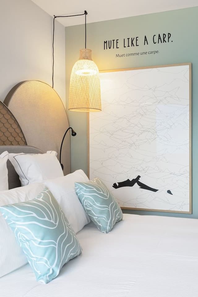 Suite, 1 Queen Bed with Sofa bed, Lake View