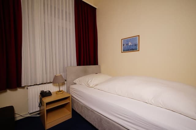 Basic Single Room