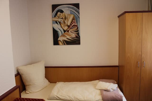 Basic Single Room