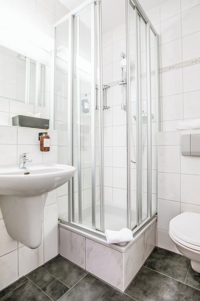 Basic Single Room