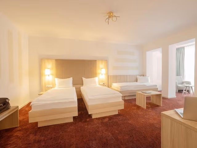 Triple Room, Courtyard View