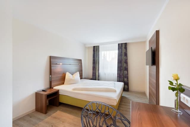 Business Single Room