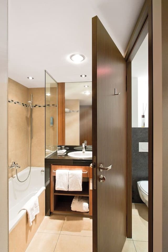 Superior Plus Queensize Doubleroom