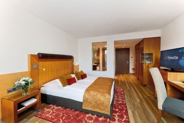 Superior Plus Queensize Doubleroom