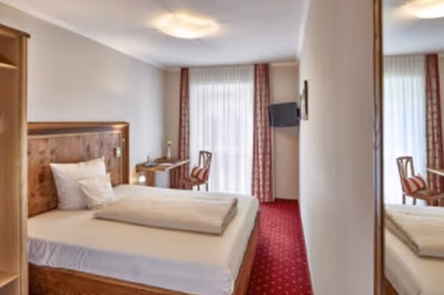 Standard Double Room, 1 Queen Bed