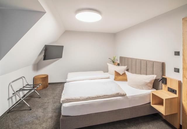 Standard Double Room, 1 Queen Bed