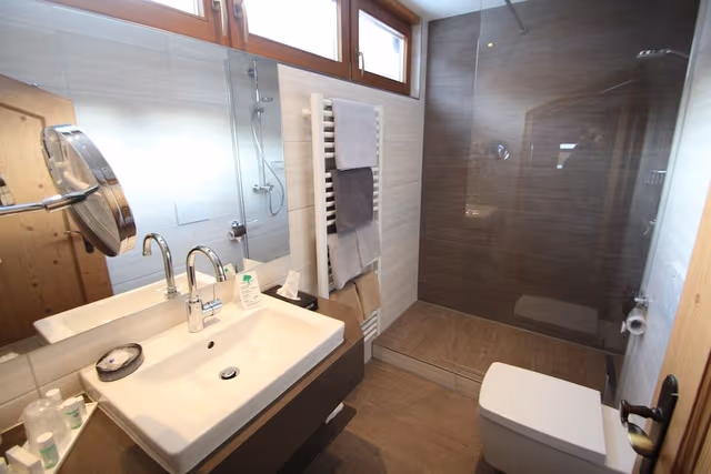 Comfort Double Room, Lake View