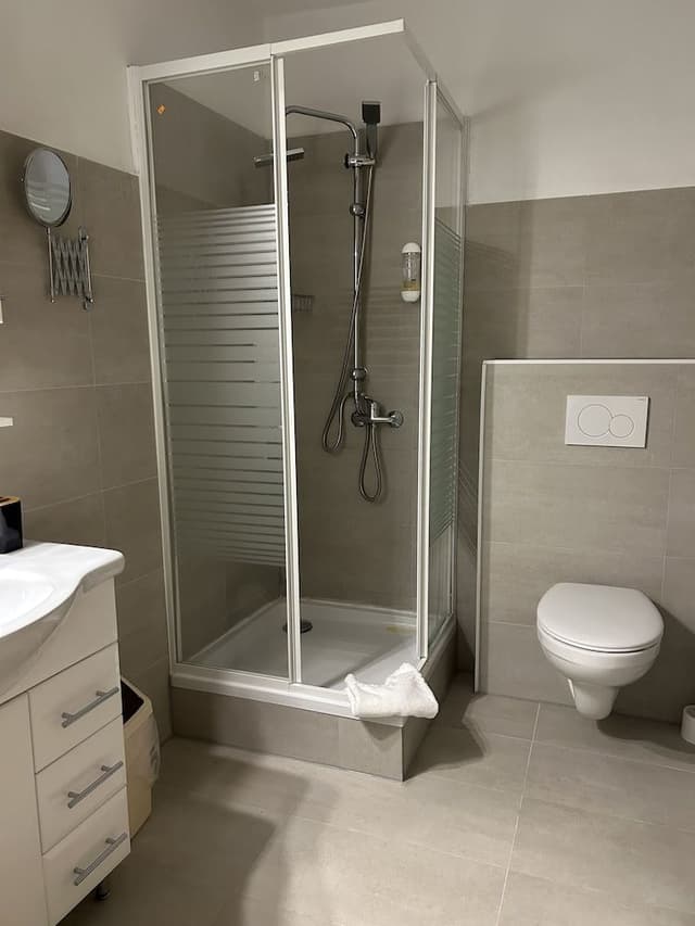 Basic Double Room