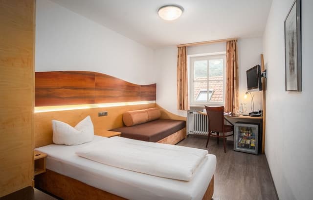 Luxury Single Room