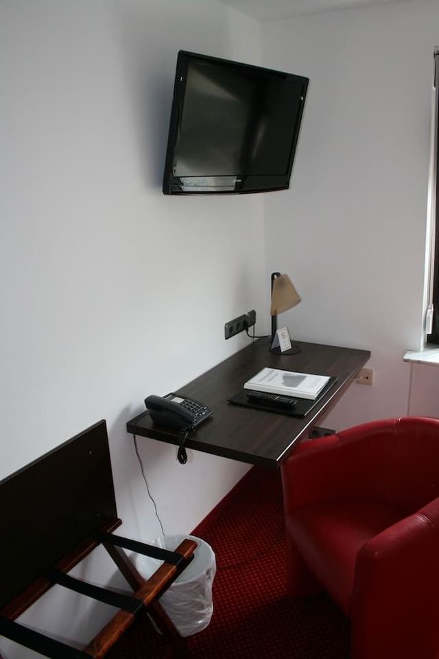 Basic Single Room