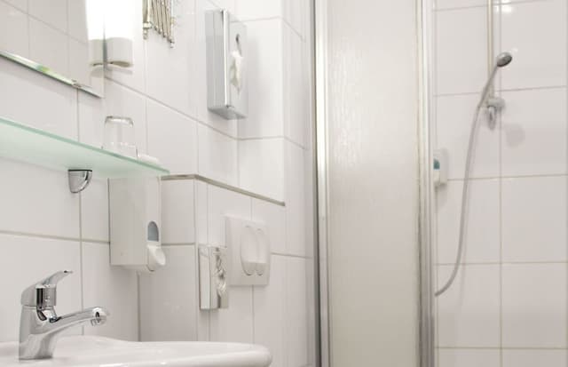 Basic Single Room