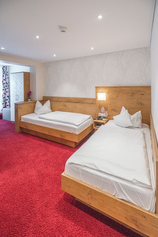 Twin Room, Balcony