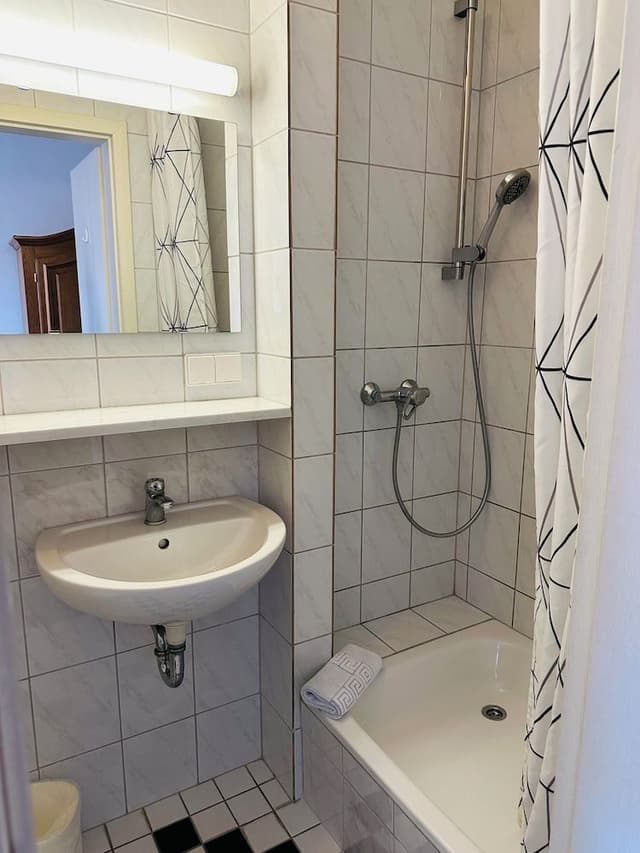 Basic Single Room