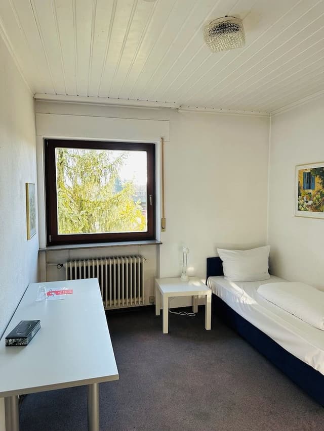 Basic Single Room