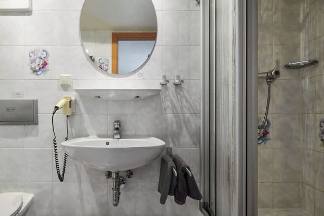 Classic Quadruple Room, 2 Bedrooms, Non Smoking, Mountainside