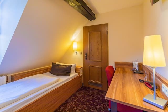 Premium Single Room