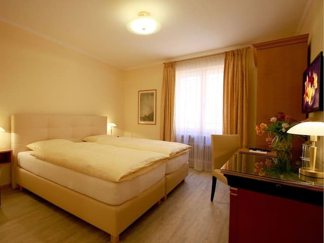Classic Double Room