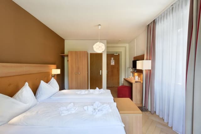 Standard Twin Room, Balcony