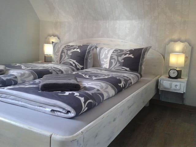 Room (small double room)