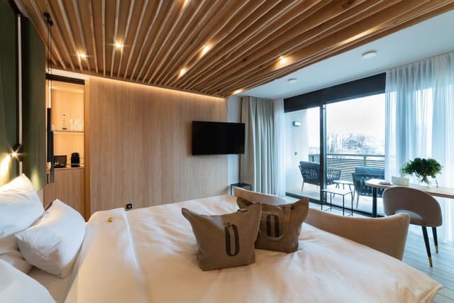 Junior Studio Suite