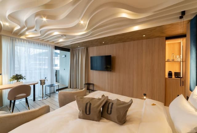 Junior Studio Suite
