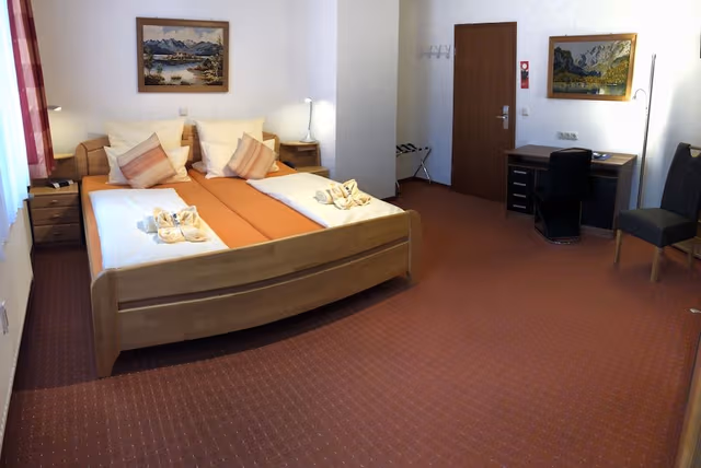 Standard Double or Twin Room (free public transport ticket)