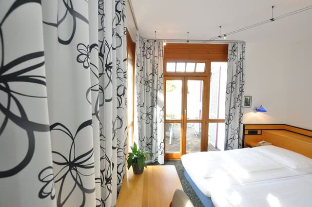 Garden View Room